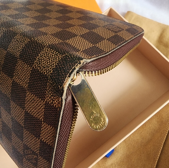 Authentic Louis Vuitton Damier ebene long zippy wallet - Picture 5 of 12